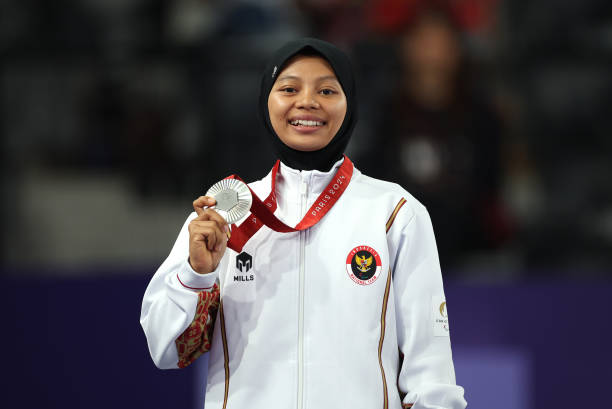 从入门到专业：10大羽毛球拍品牌价格与性能盘点