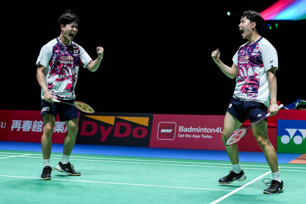 羽毛球比赛中如何识破停顿击球？心理与技术的双重博弈