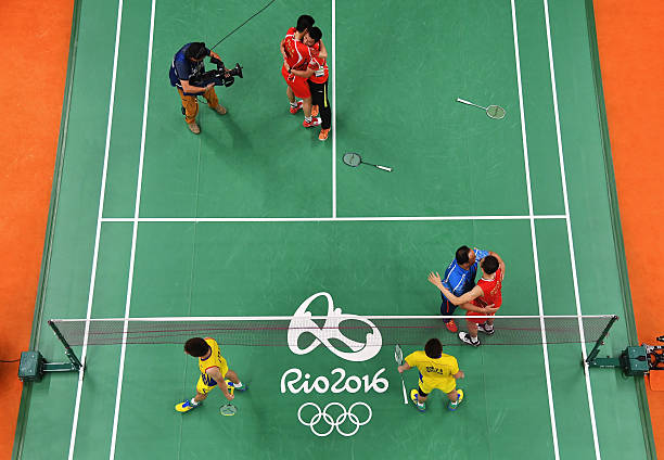 羽毛球单打比赛中的边界线争议：常见问题与解决方法