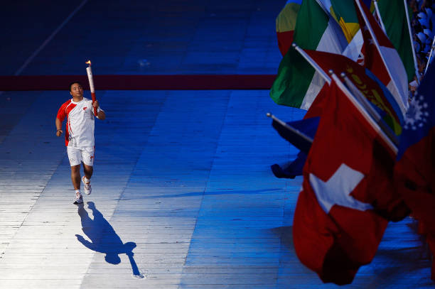 运动损伤警示：打羽毛球如何避免网球肘的发生？