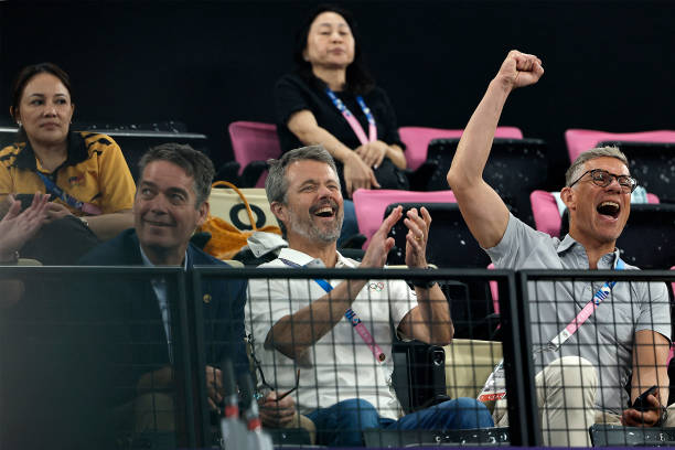 性价比之王！100元左右的羽毛球拍测评