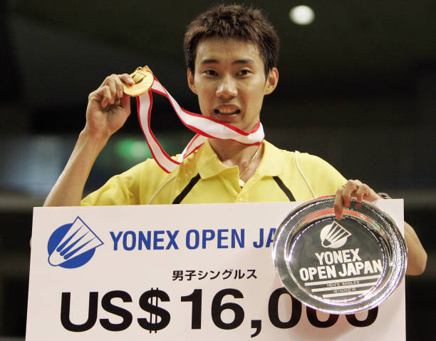 羽毛球双打场地与单打场地的区别对比