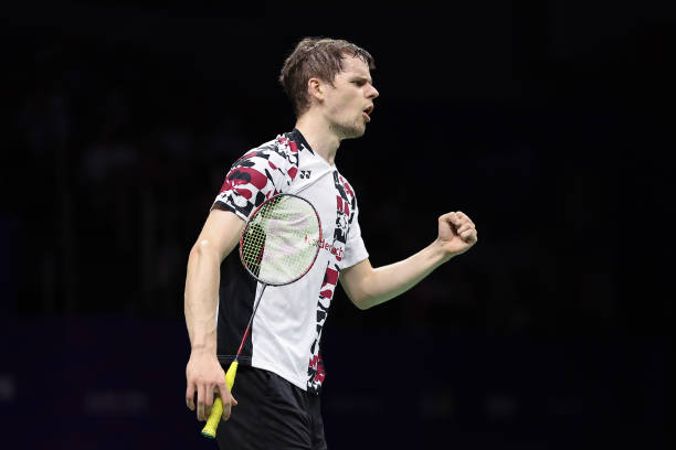 羽毛球场地简图：常见错误标记及正确绘制方法