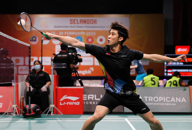 羽毛球单打比赛全程回放 - 巅峰对决不容错过