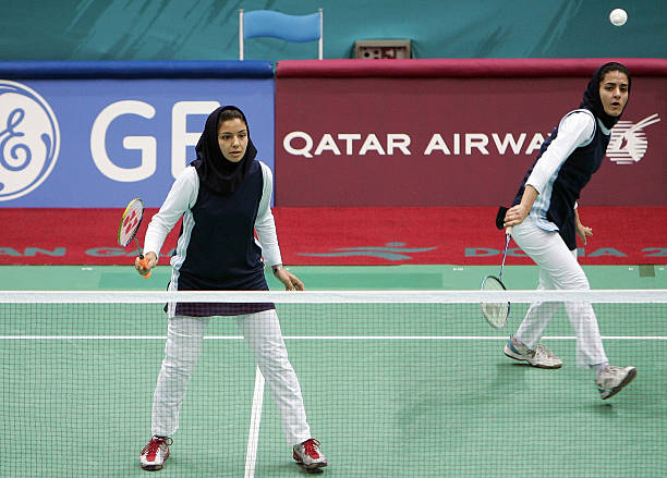 羽毛球拍4U、5U、3U对比：克数、手感与适用人群