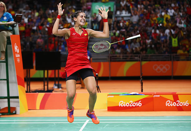 羽毛球进阶：吊网前球拍面控制的5个细节