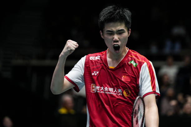 羽毛球十大核心技巧！专业教练演示，轻松学会