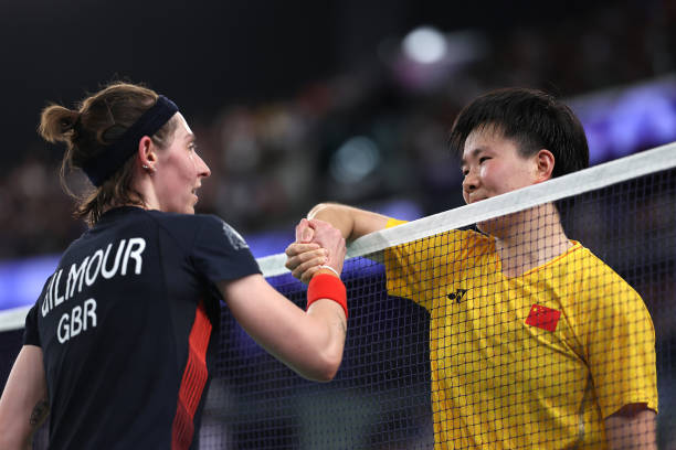 羽毛球基础训练教案：从零开始培养正确的击球习惯