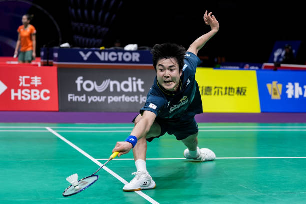 新加坡羽毛球赛决赛：安赛龙vs李梓嘉巅峰对决全程视频