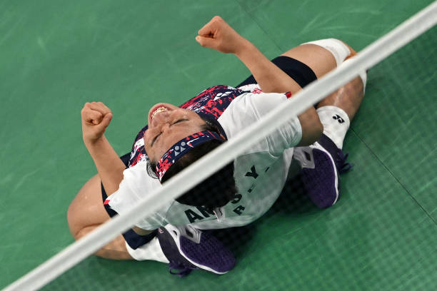 羽毛球场划线价格影响因素：材质、工艺与面积