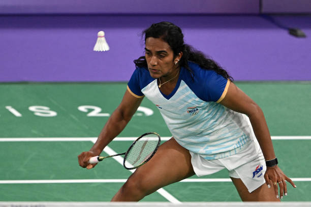 羽毛球扣杀技术精讲：分解动作配合与连贯性训练