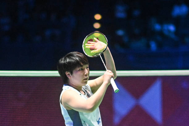 羽毛球扣杀的力量来源：动作分解与发力技巧