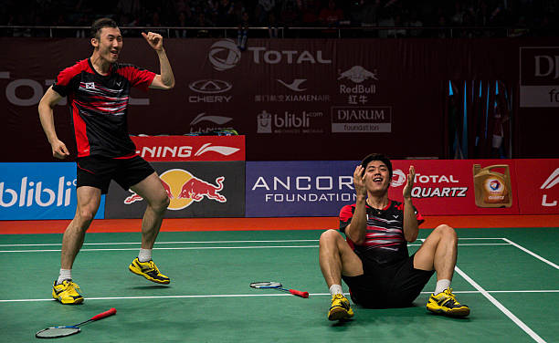 强力羽毛球拍值得买吗？真实使用体验分享