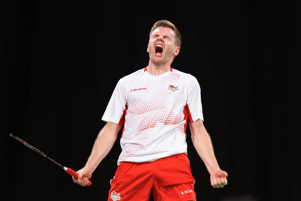 如何利用线路变化打乱对手节奏？双打战术解析