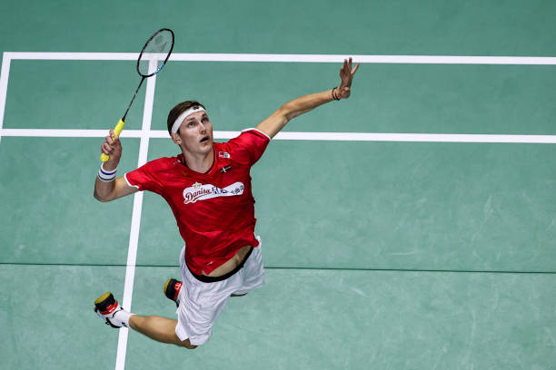 羽毛球双打场地对角线计算：如何确保尺寸精准？