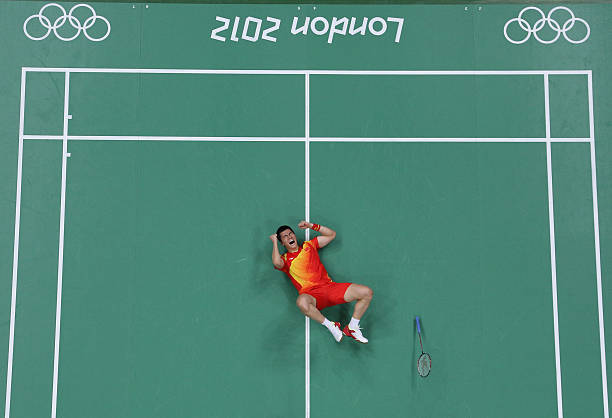 羽毛球单打边界线规则：左右线的作用与判罚标准