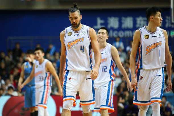 篮球位置解析：一号位到五号位球员的技术特点