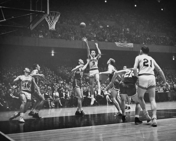 出差旅行也不怕错过比赛！手机看NBA直播教程