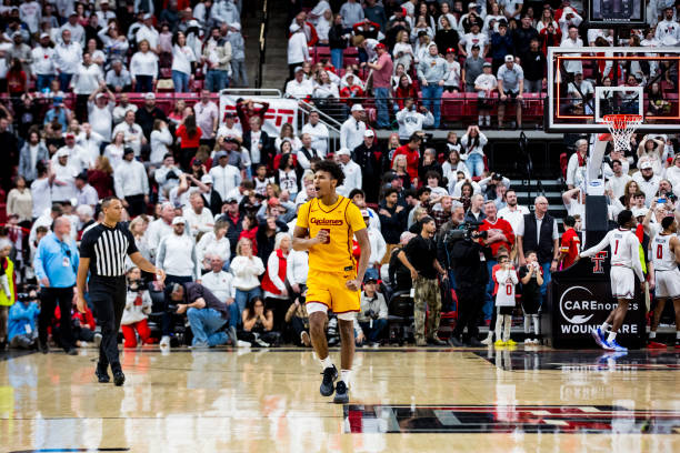 亚洲杯篮球赛决赛赛程确定，冠军之争一触即发