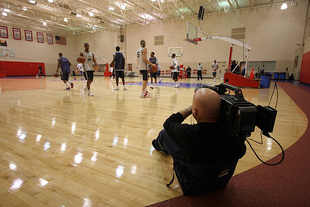 易建联的篮球生涯：从几岁开始展现天赋？