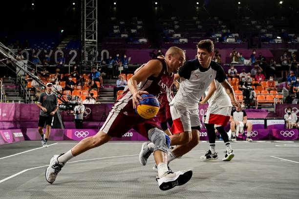 篮球场建设标准与规模详解：从场地尺寸到配套设施