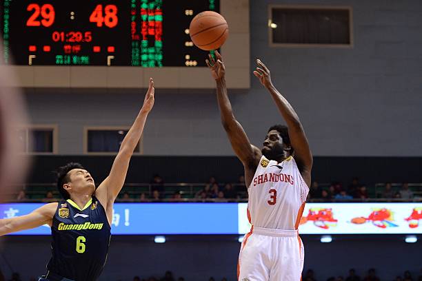 CBA季后赛历史回顾：经典战役与传奇时刻