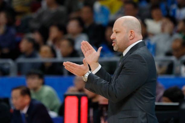 选择篮球场施工厂家的注意事项：避免常见误区