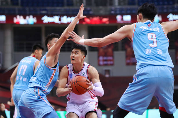 篮球场尺寸的演变：从过去到现在的标准