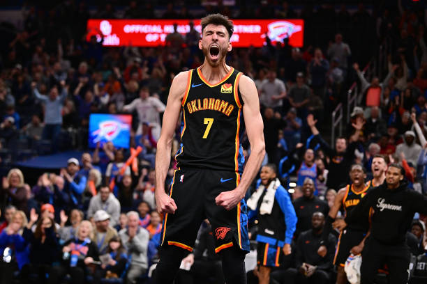 篮球规则文字版大全：场地、设备与比赛流程全解析