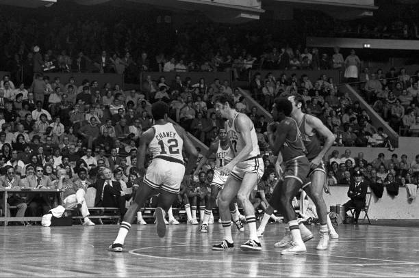 篮球单场200分：史上最难以企及的纪录