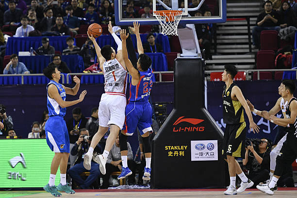 篮球场尺寸对比：FIBA、NBA和高中联赛的区别