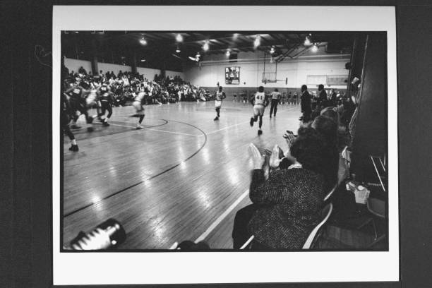 三分投篮姿势解析：正确动作与常见错误