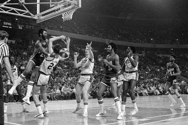 JRS直播TV：NBA常规赛与全明星周末精彩直播