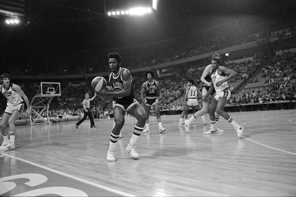 室内篮球架安装视频：一步步教你完成