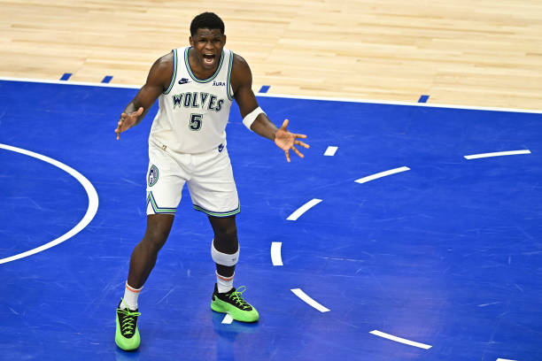 篮球场尺寸指南：标准长度和宽度是多少米？