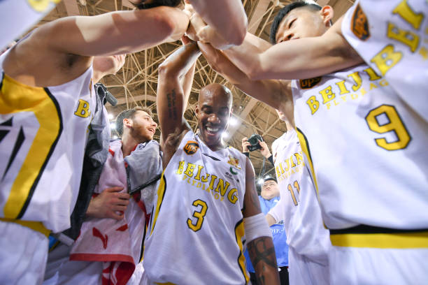 梦幻篮球高清在线观看：热血动漫燃爆全场！