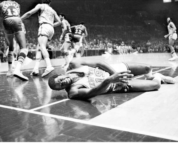 篮球比赛暂停与换人规则说明