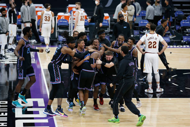 Flopper与篮球战术：是聪明还是违规？