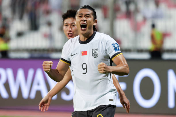 巴黎欧冠首发阵容前瞻：伤病影响下的阵容选择