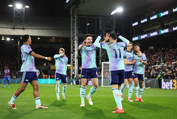 深度分析，指出轮次并非唯一决定因素，如阵容、伤病、赛程等