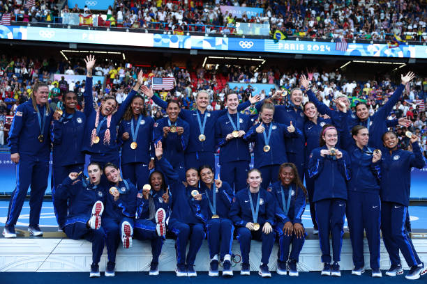 足球迷福音！这些免费直播网站解说清晰无广告