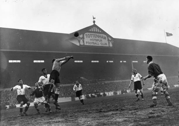 标准足球场 vs 非标准球场：业余与职业比赛场地的区别