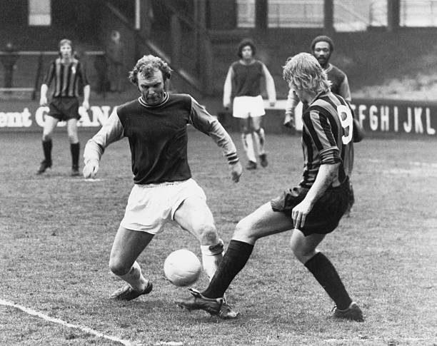 法国足球先生梅西：阿根廷天才的欧洲荣耀之路