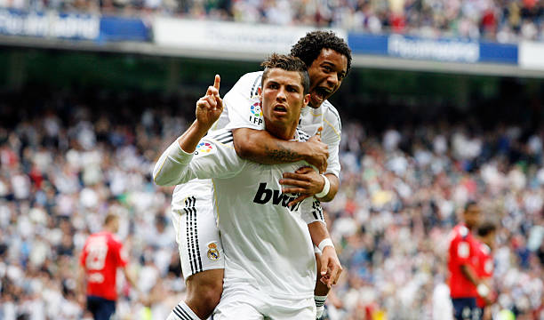 爱奇艺体育欧冠专题：实时比分、精彩回放与专家分析