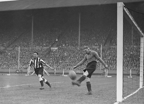 6月13日足球赛程指南：熬夜看球必备时间表