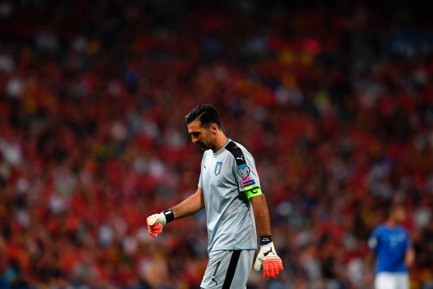 马拉多纳“上帝之手”的文化象征与足球伦理探讨