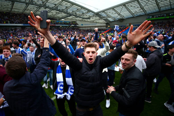 巴黎圣日耳曼队欧冠军阵容解析：球星云集，实力超群