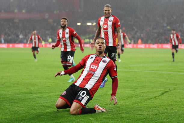 企鹅体育足球直播会员权益解析：付费与免费内容对比