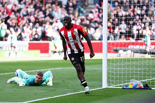 姆巴佩vs哈兰德实况足球对比：谁才是游戏中的最强锋霸？