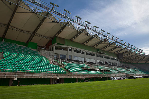 三人制足球场尺寸对比赛节奏的影响分析